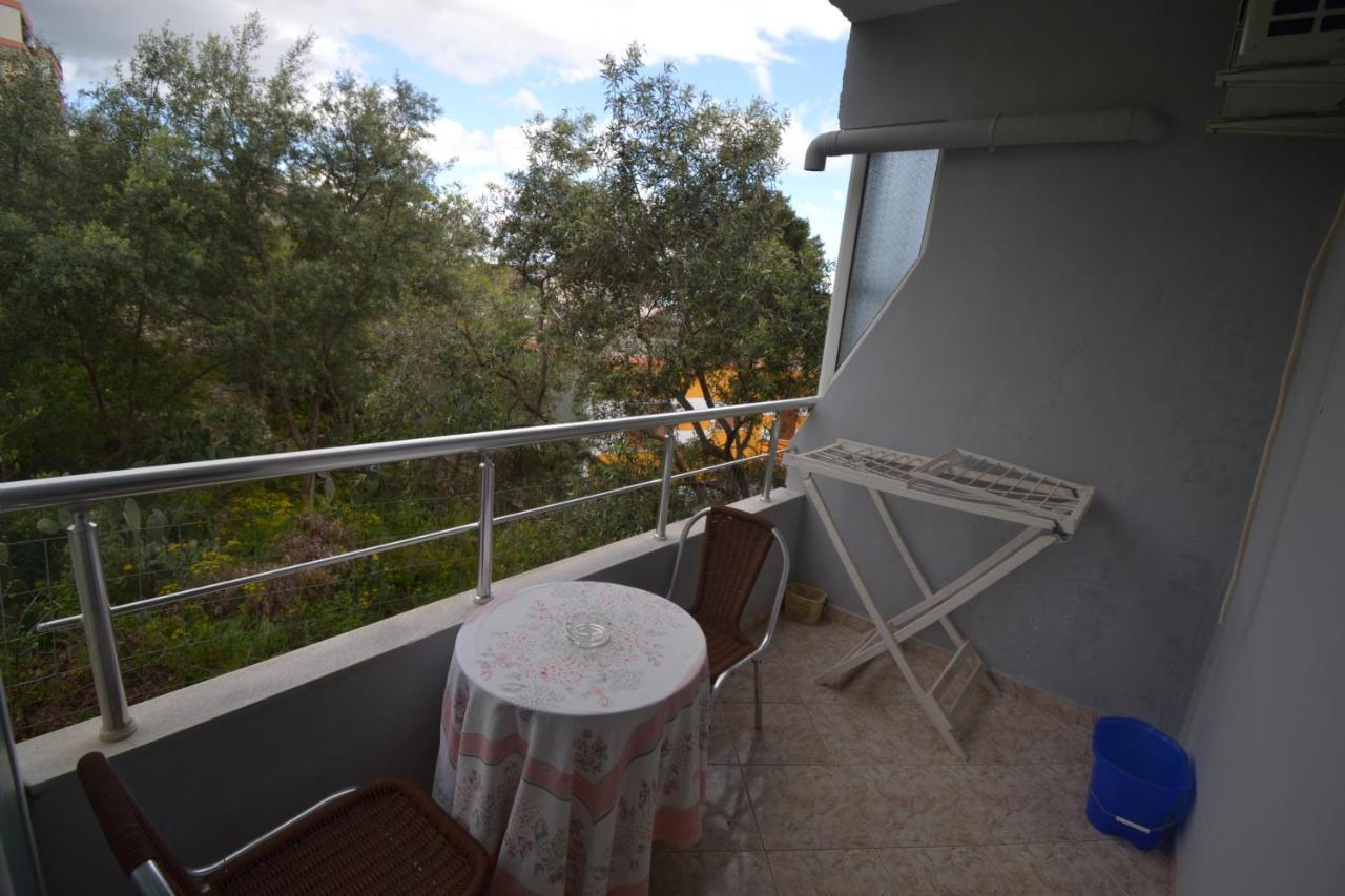 Villa Shqiponja Sarandë Exteriör bild
